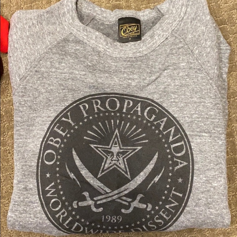 NEW! NWOT OBEY ⚡️